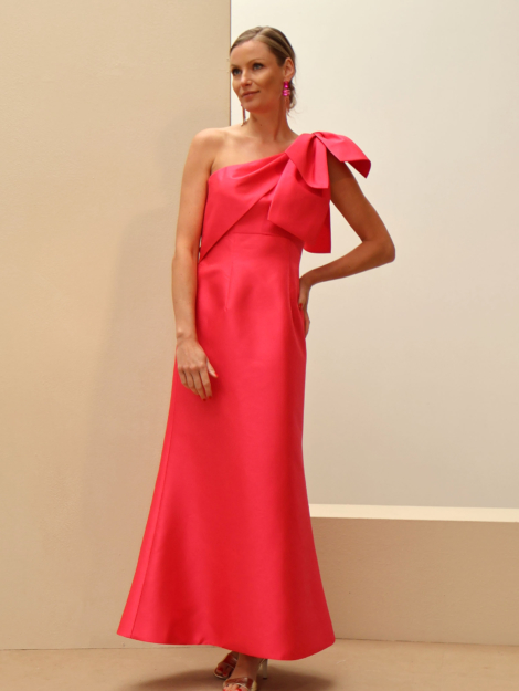 Linea Raffaelli S26 Set 089 - Long assymetric micado dress in a bright fuchsia color, bow detail at shoulder 261-196-01 a
